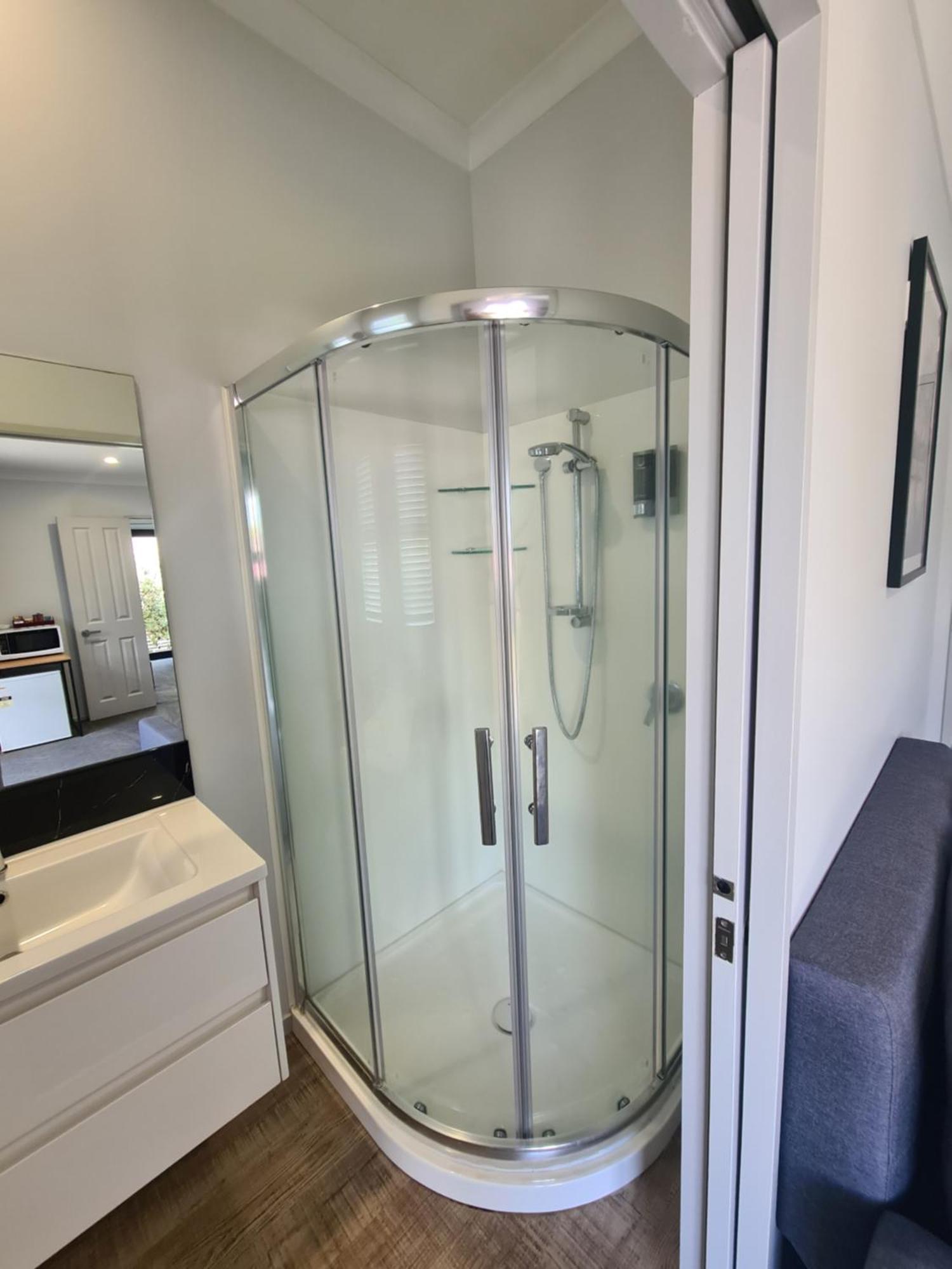 Bonnie Doone Hotel Te Awamutu Kültér fotó