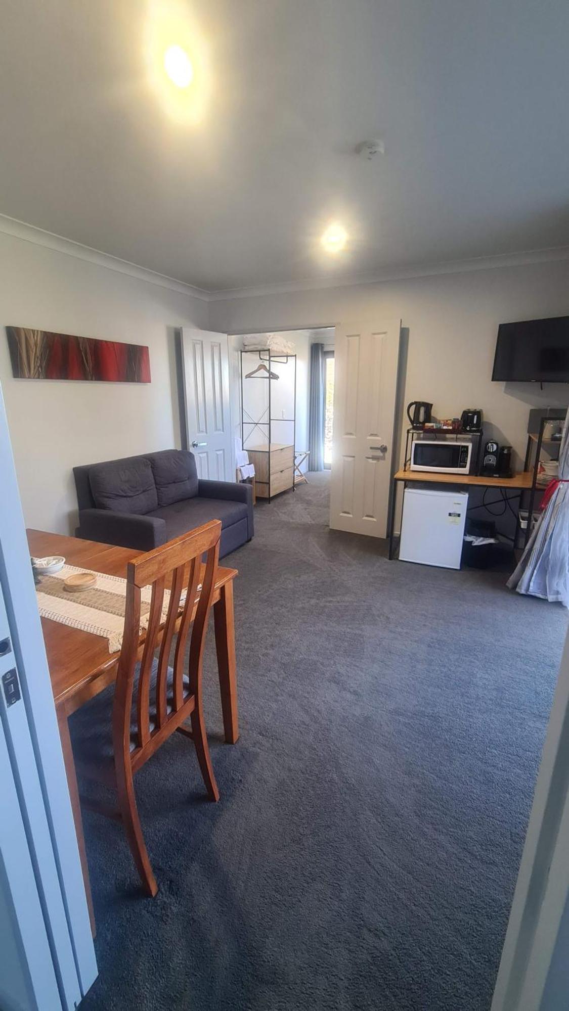 Bonnie Doone Hotel Te Awamutu Kültér fotó